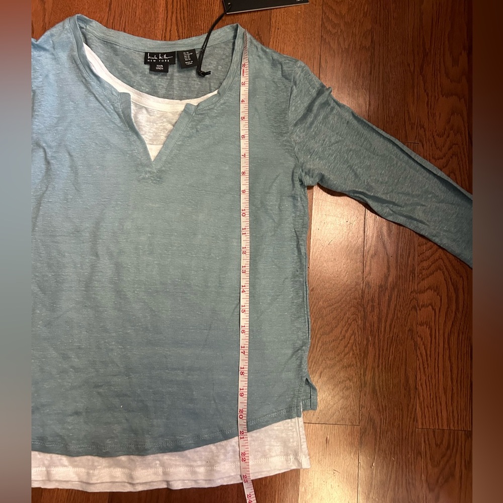 Nicole Miller 100% linen long sleeved double layer shirt. Size XS. NWT - Picture 4 of 6